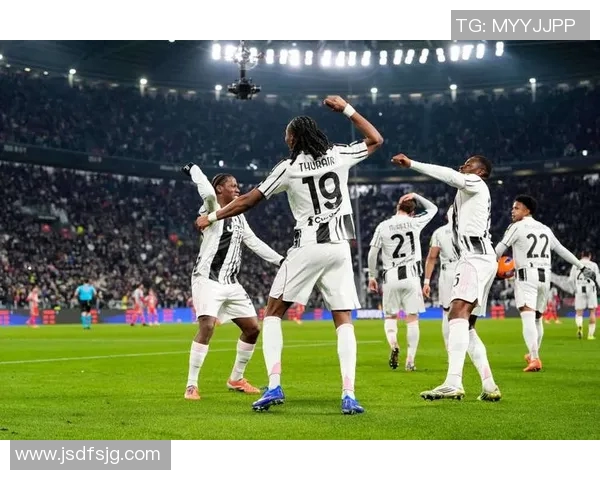 尤文图斯迎战全明星球队传奇对决再掀足球热潮